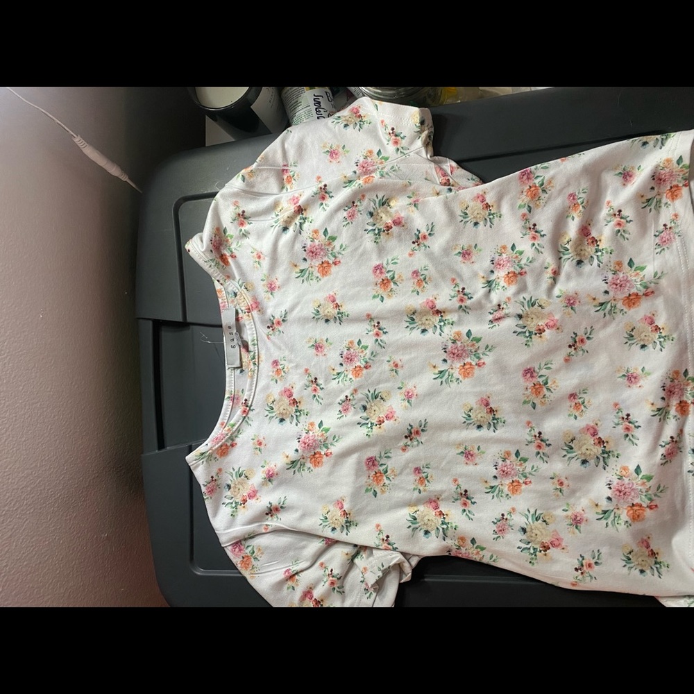 floral shirt